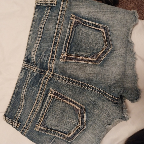 Maurices Cut Offs - Picture 2 of 3
